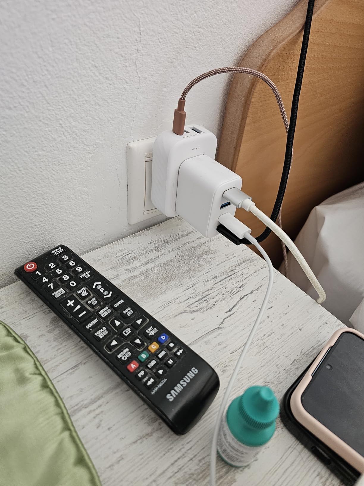 Anker Travel Adapter, European Travel Plug Adapter, US to Europe, 15W customer photo 1