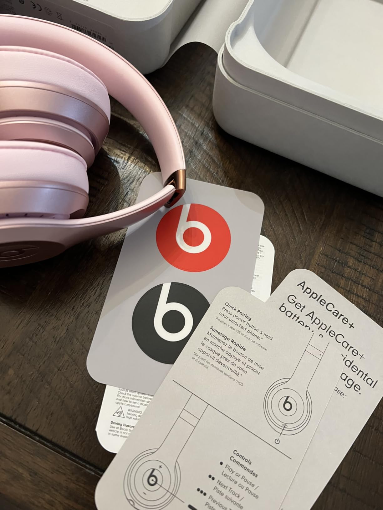 Beats Solo 4 - Wireless On-Ear Bluetooth Headphones, Up to 50-Hour Battery Life, Ultra-Lightweight Comfort, Powerful and Balanced Sound, Apple & Android Compatible - Matte Black customer photo 1