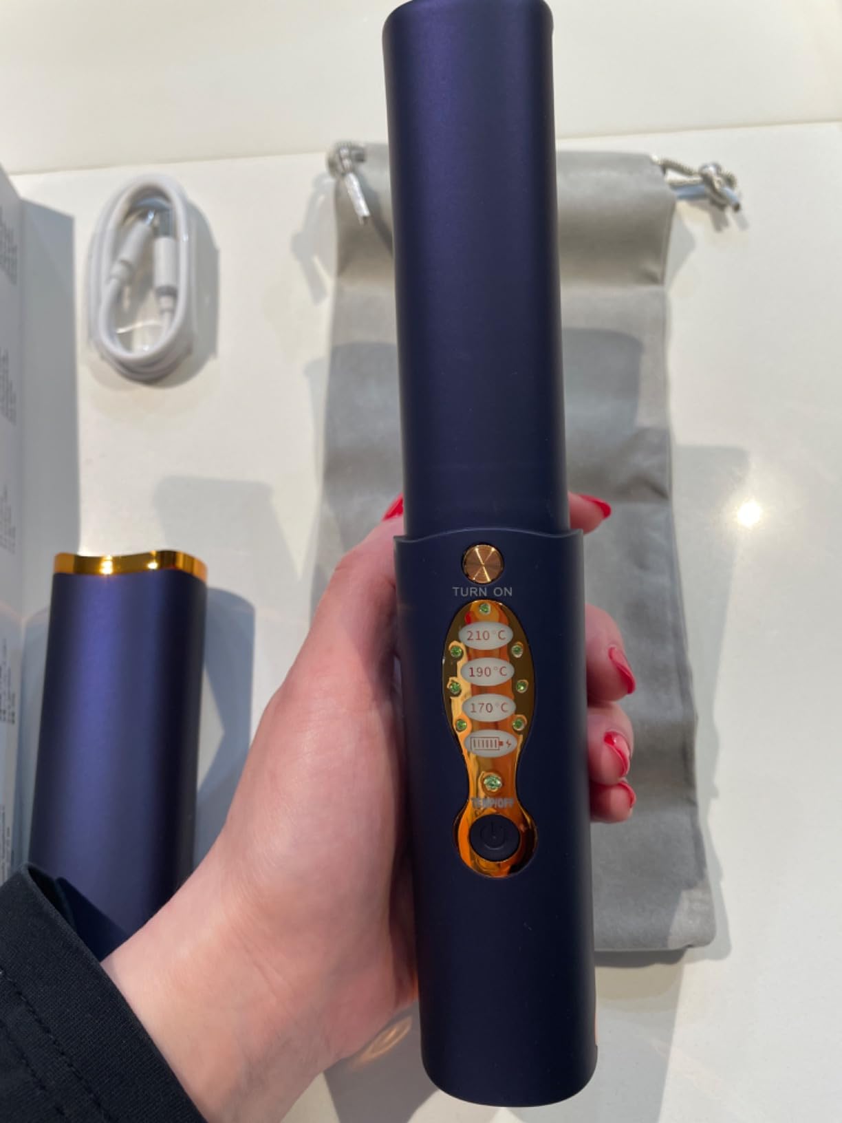 Cordless Hair Straighteners 5000 mAh Long Range Titanium Portable Flat Iron Wireless Mini Hair Straightener 2 in 1 for Straightening and Curling Travel Straightener max. 210℃/410℉ Heats Up in Seconds customer photo 1