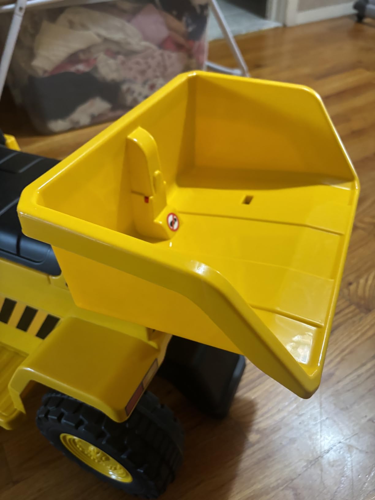 Licensed Caterpillar Ride on Dump Truck by OLAKIDS, 6V Cat Construction Car Electric Vehicle with Adjustable Dump Bed, Horn, Headlight, Bucket, Battery Powered Toys Gift for Kids Toddler Age 1.5-3 customer photo 2