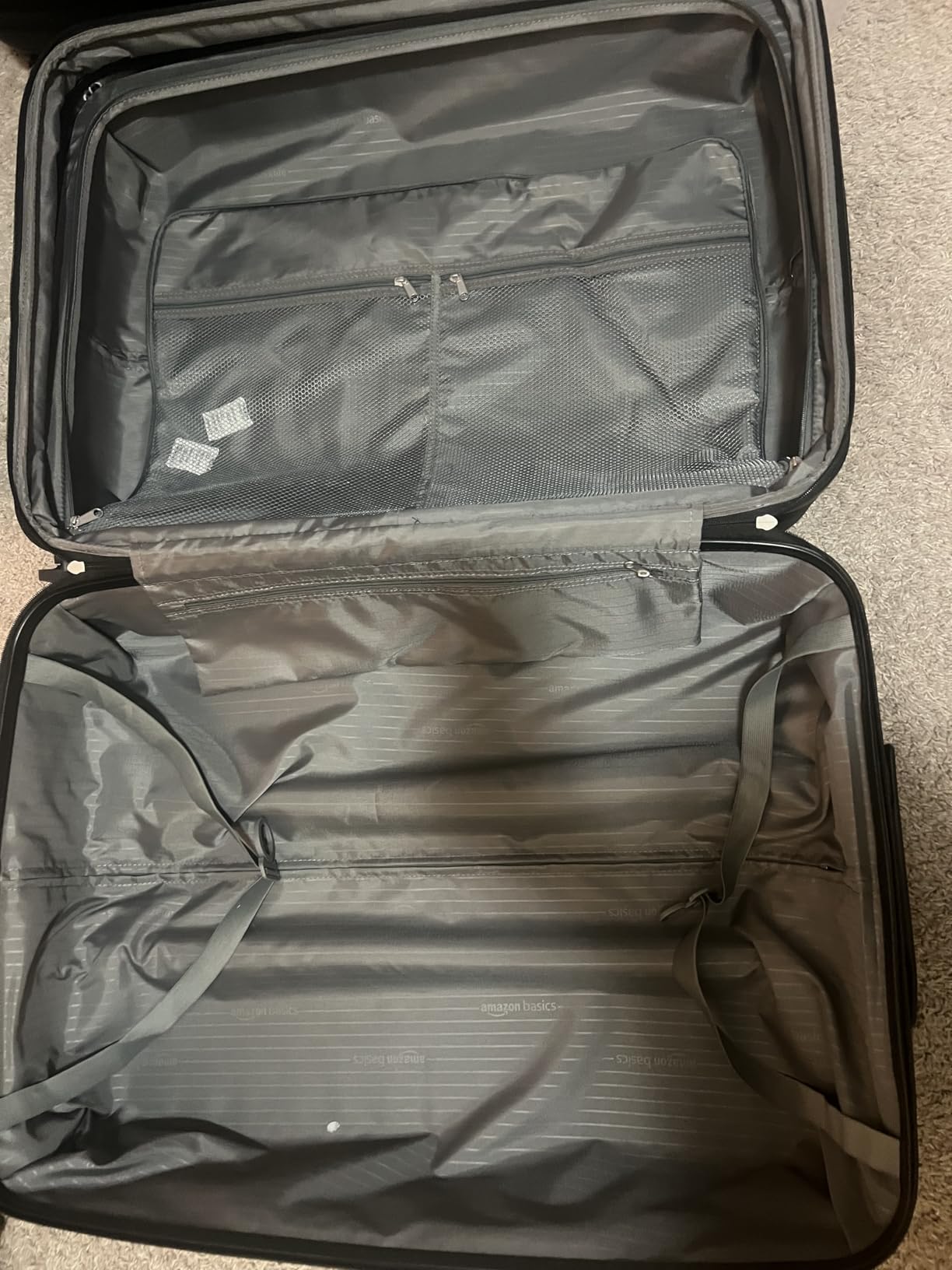 Amazon Basics 2-Piece Hardshell Suitcases Set (21