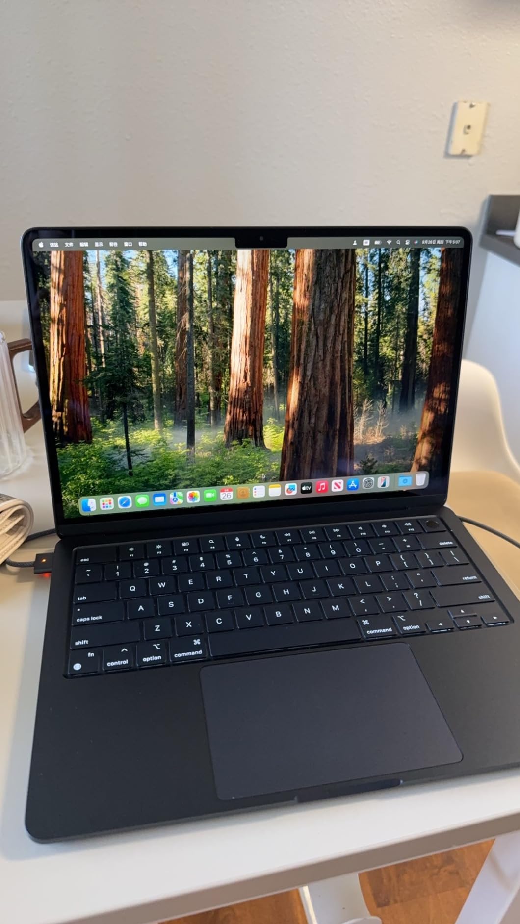 Renewed M3 MacBook Air 13-inch customer photo 2