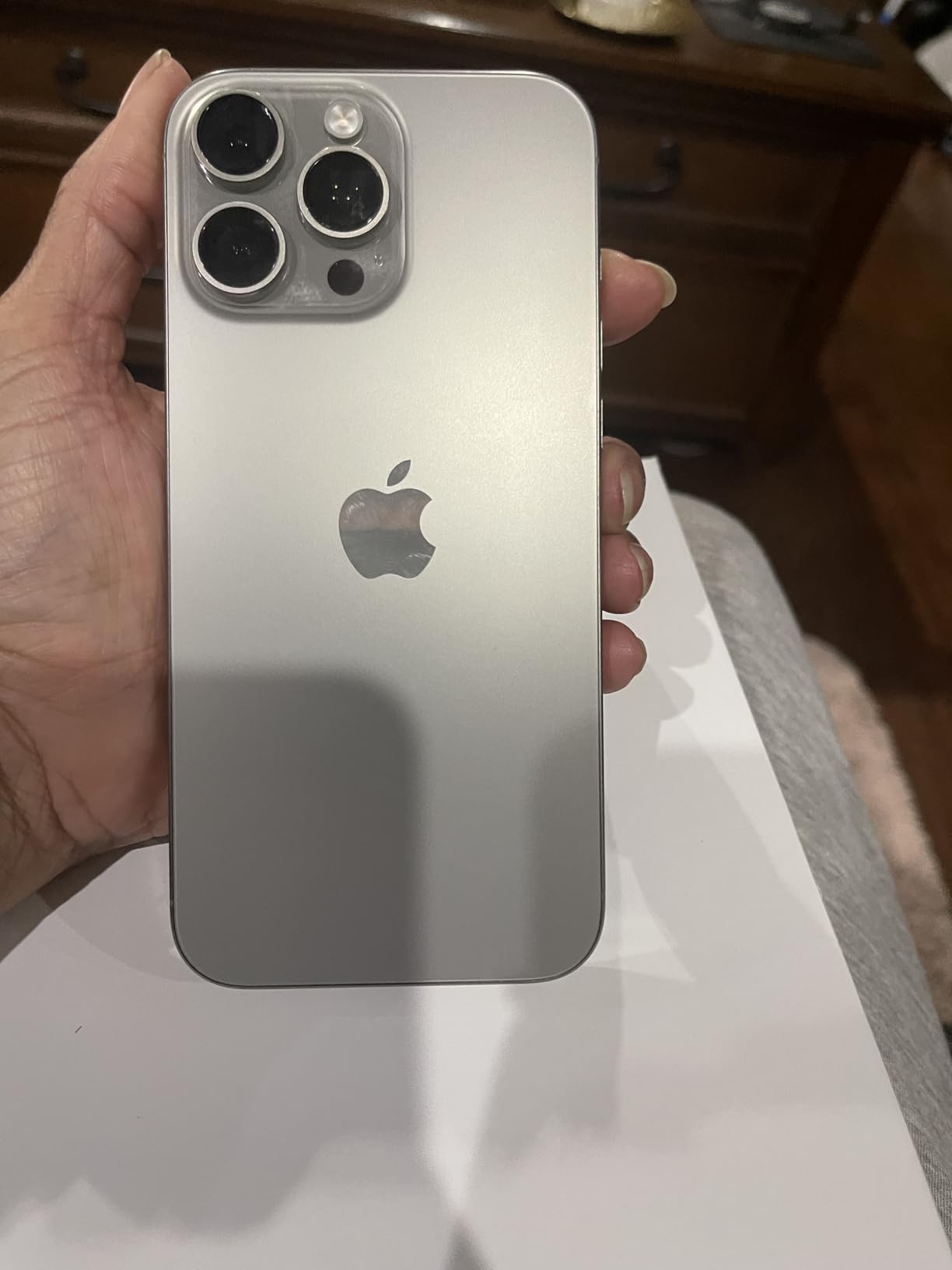iPhone 16 Pro Max Renewed customer photo 2