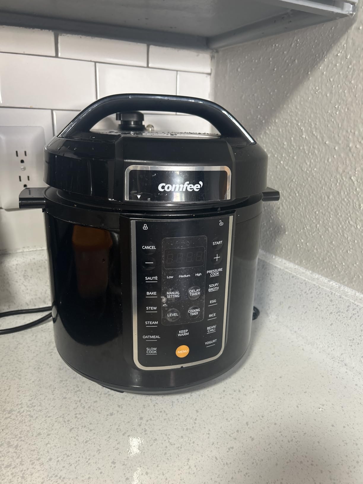 COMFEE' 12-in-1 6 Qt customer photo 1