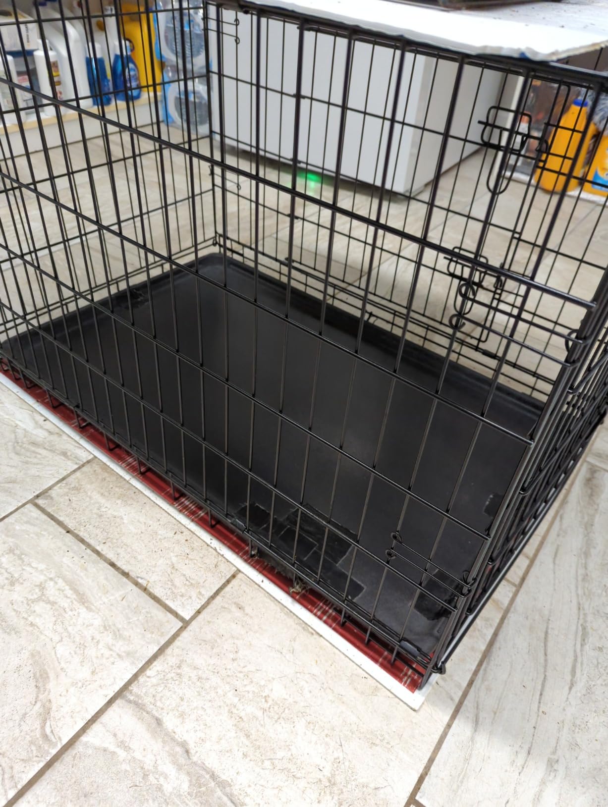 Simple Deluxe 24-Inch Small Dog Crate with Divider, Double Door Folding Metal Wire Cage with Leak-Proof Plastic Tray, Portable Pet Kennel for Indoor, Outdoor, and Travel customer photo 1