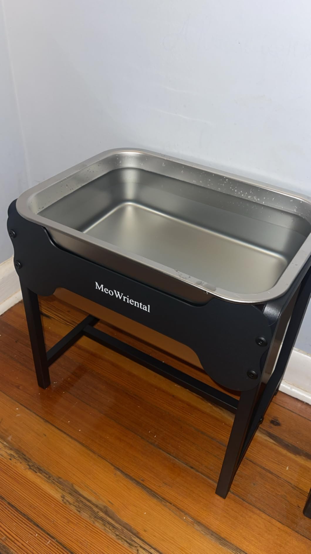 2.5 Gallon Elevated Dog Water Bowl for Large Breeds, 16.5