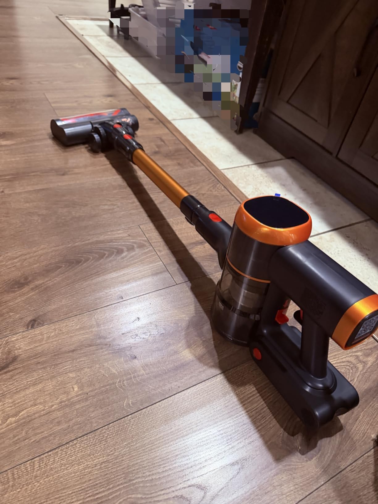 Tikom V500 Cordless Vacuum Cleaner for Home, 40000Pa/450W Stick Vacuum with LED Touch Screen, Charging Wall Dock, Anti-Tangle, Lightweight Handheld Vacuum for Pet Hair, Hard Floor, Carpet, Blue customer photo 1