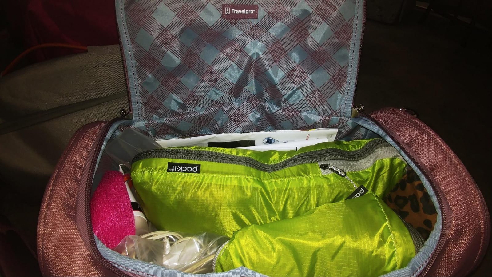 Travelpro Maxlite 5 Softside Checked Luggage Spinner, Forest, 29-Inch customer photo 2