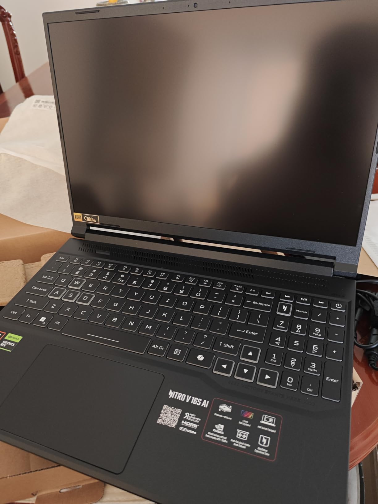 Acer Nitro V 16S AI customer photo 2