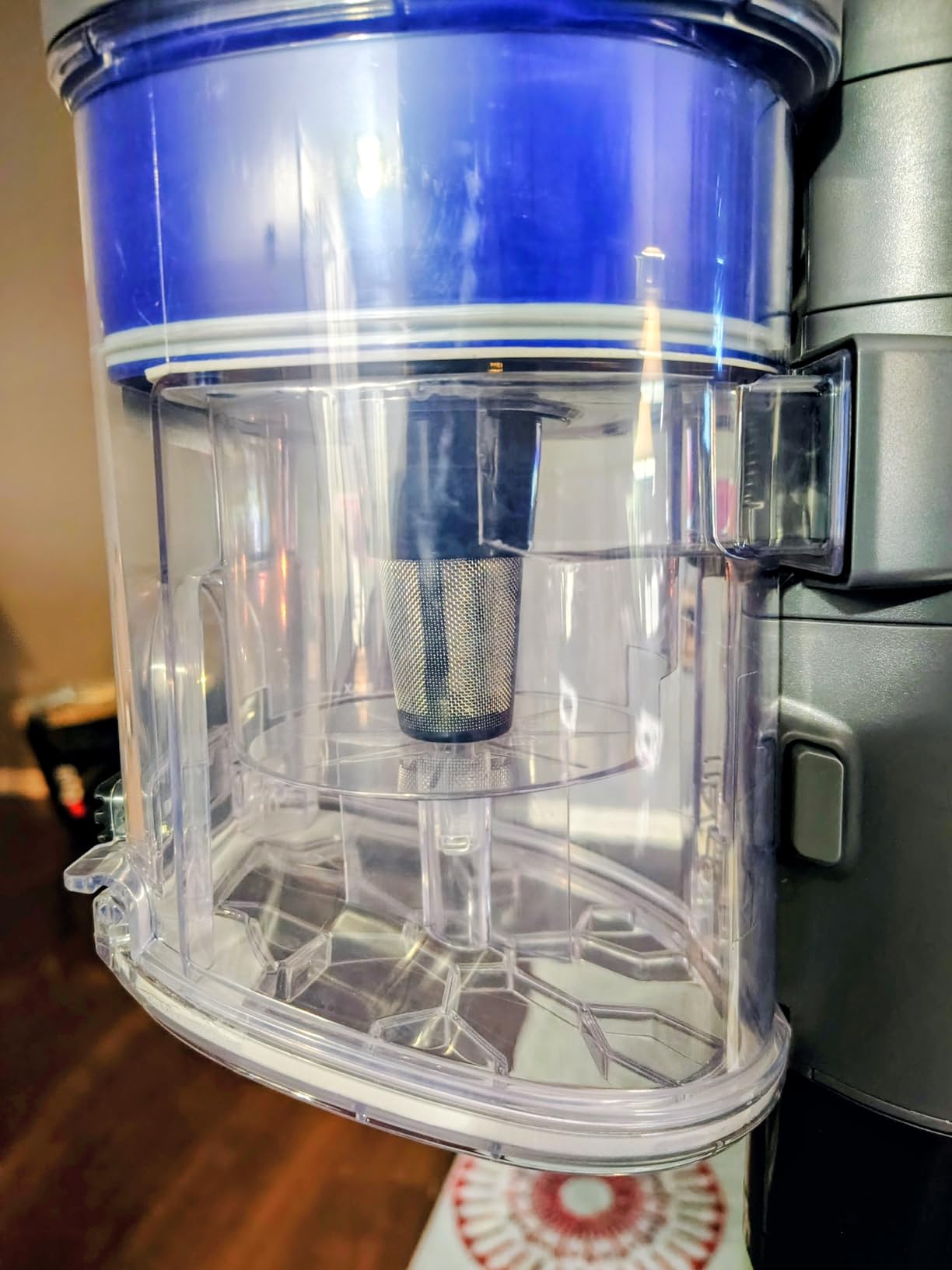 Shark PowerPro Plus Cordless Stick Vacuum, Pure Water, IZ377H customer photo 2