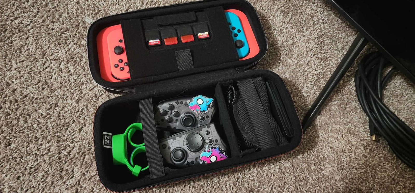 Game Traveler Deluxe Case customer photo 1