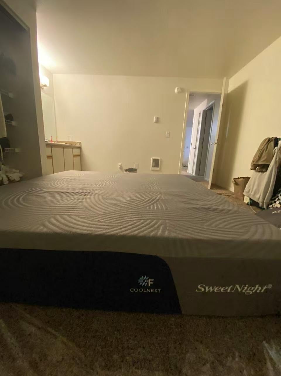 Sweetnight CoolNest Queen Mattress, 14 Inch Cooling Memory Foam Mattress customer photo 2