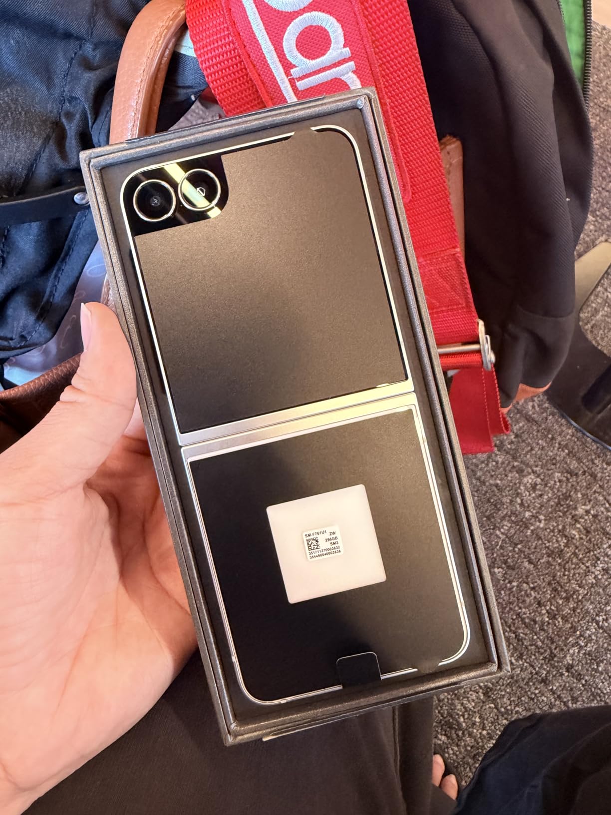 Galaxy Z Flip7 FE customer photo 2