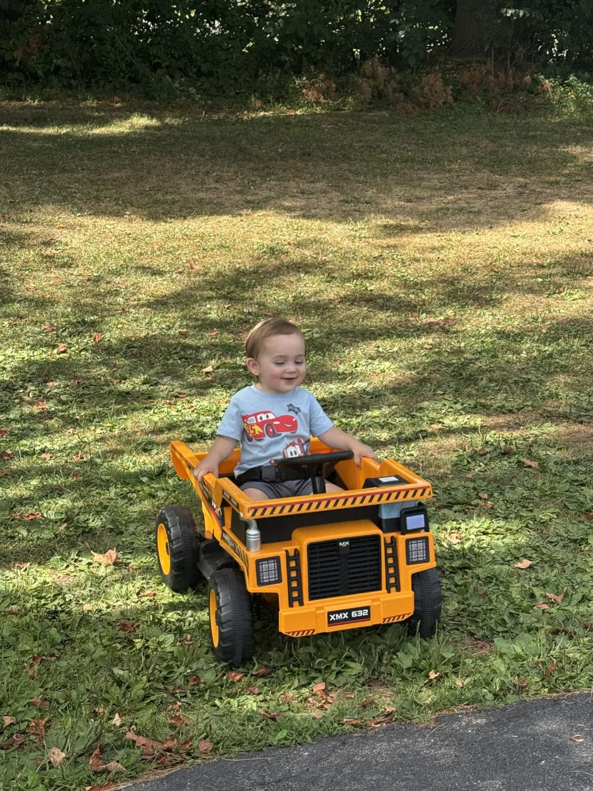 12V Ride On Dump Truck for Kids Electric Ride On Car Toy Toddlers customer photo 1