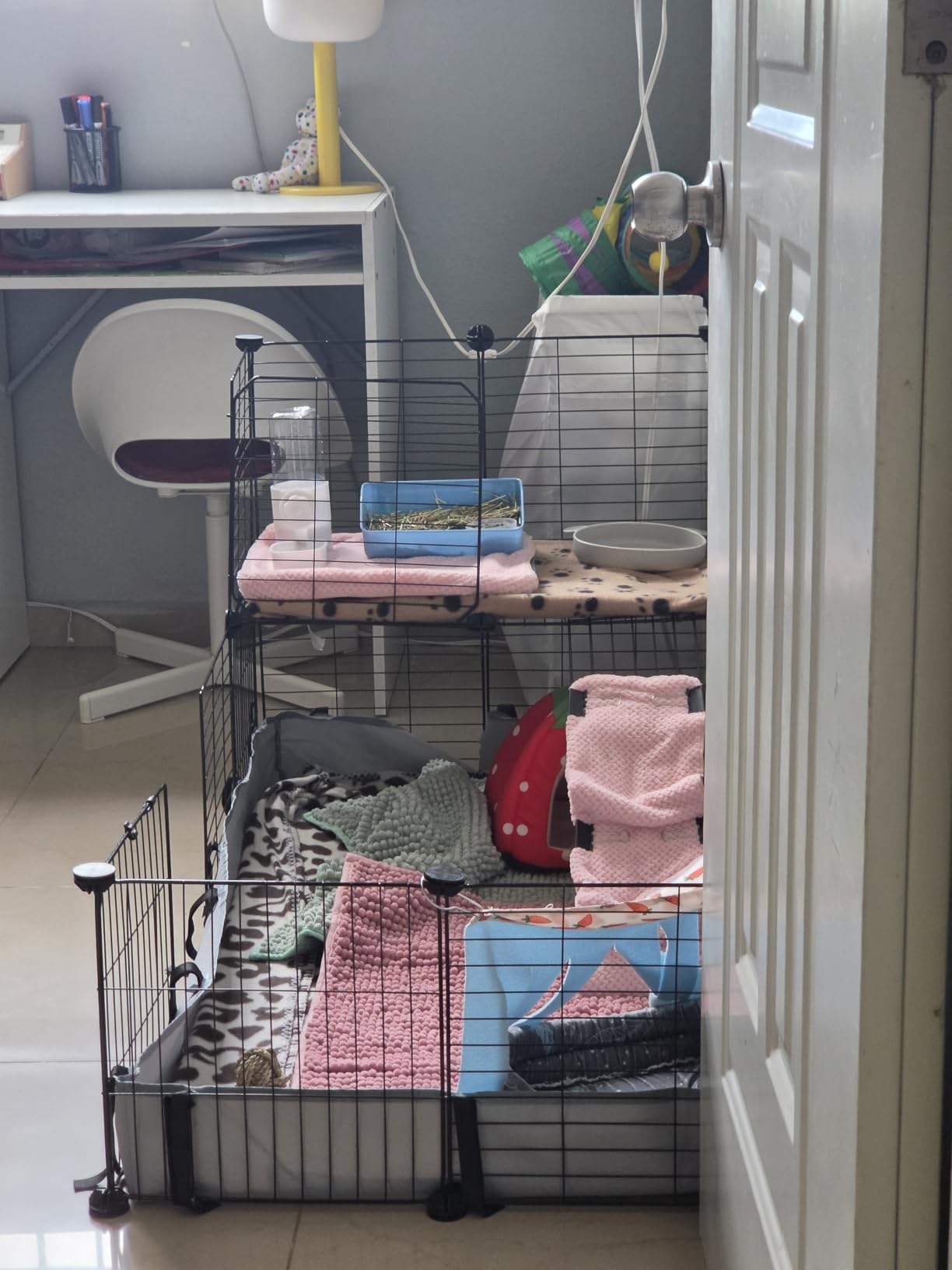 BUCATSTATE Guinea Pig Cages with Floor Mat, 20 Panels Guinea Pigs Playpen with Top Cover, Metal Rabbit Cage Indoor for Hedgehogs, Quail, Chickens (47