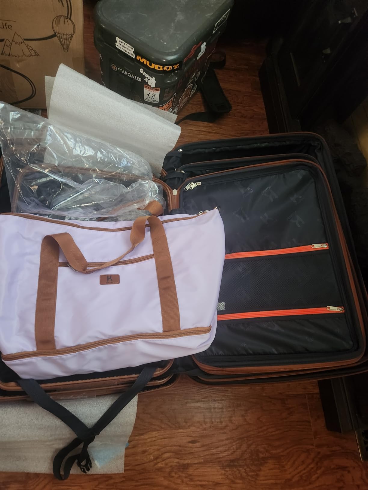 KUNEL Luggage Sets 5 Piece, Hardshell Expandable Suitcase, 20/24/28inch customer photo 2