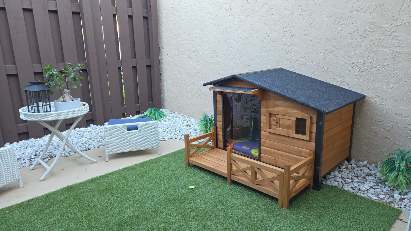 GUTINNEEN Extra Large Outdoor Dog House Insulated Weatherproof Dog Kennel Dog Shelter with Chew-Proof Full Metal Frame, Openable Roof, Removable Inner Floor for Large Dog Breeds, 50.9