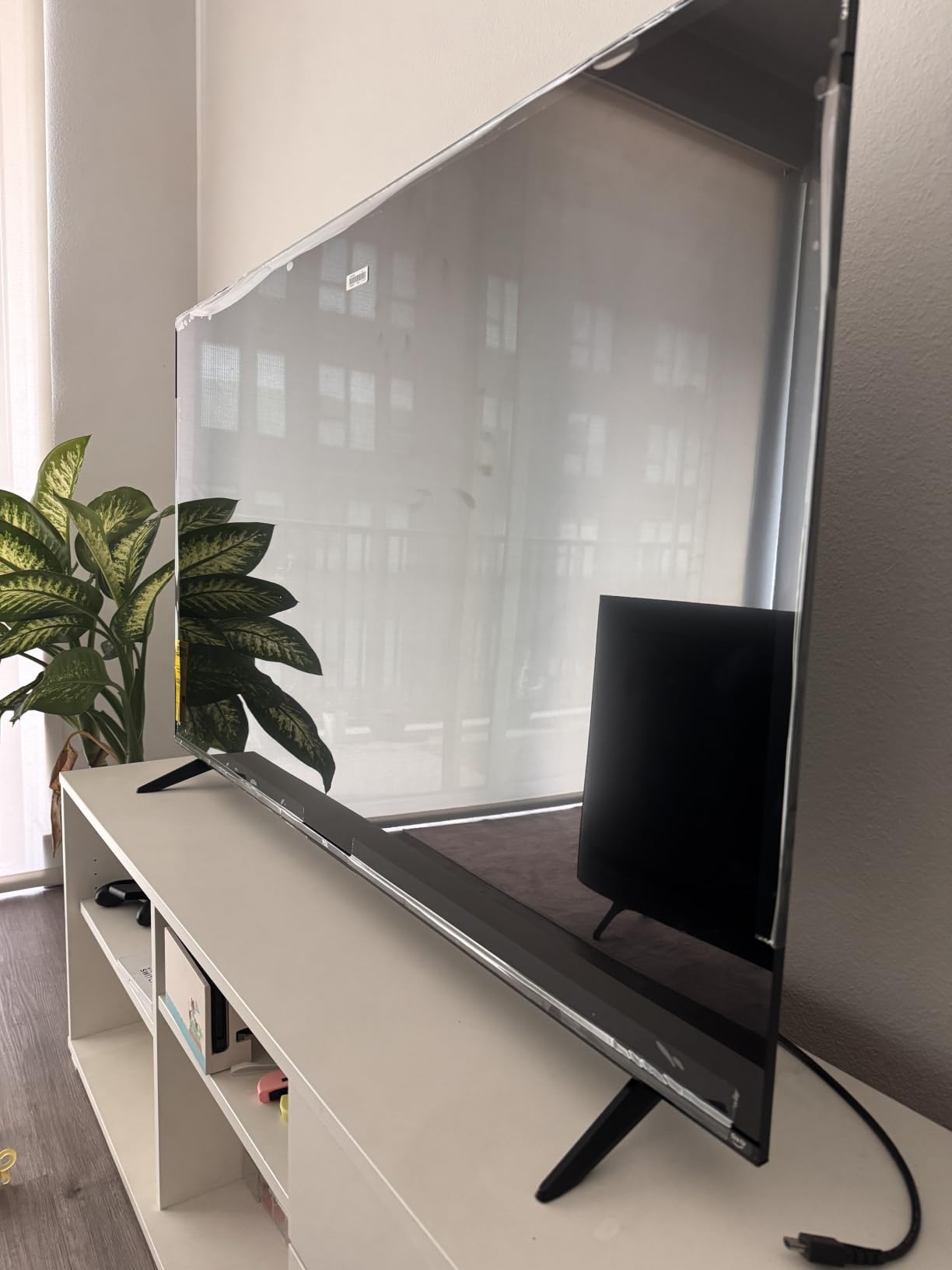 TCL 85-Inch F7D Series QLED 4K UHD Smart TV (85F7D, 2026 Model) | Dolby Vision & Dolby Atmos, DTS | Voice Remote with Alexa | Motion Rate 240, Game Accelerator 120, Auto Game Mode customer photo 1