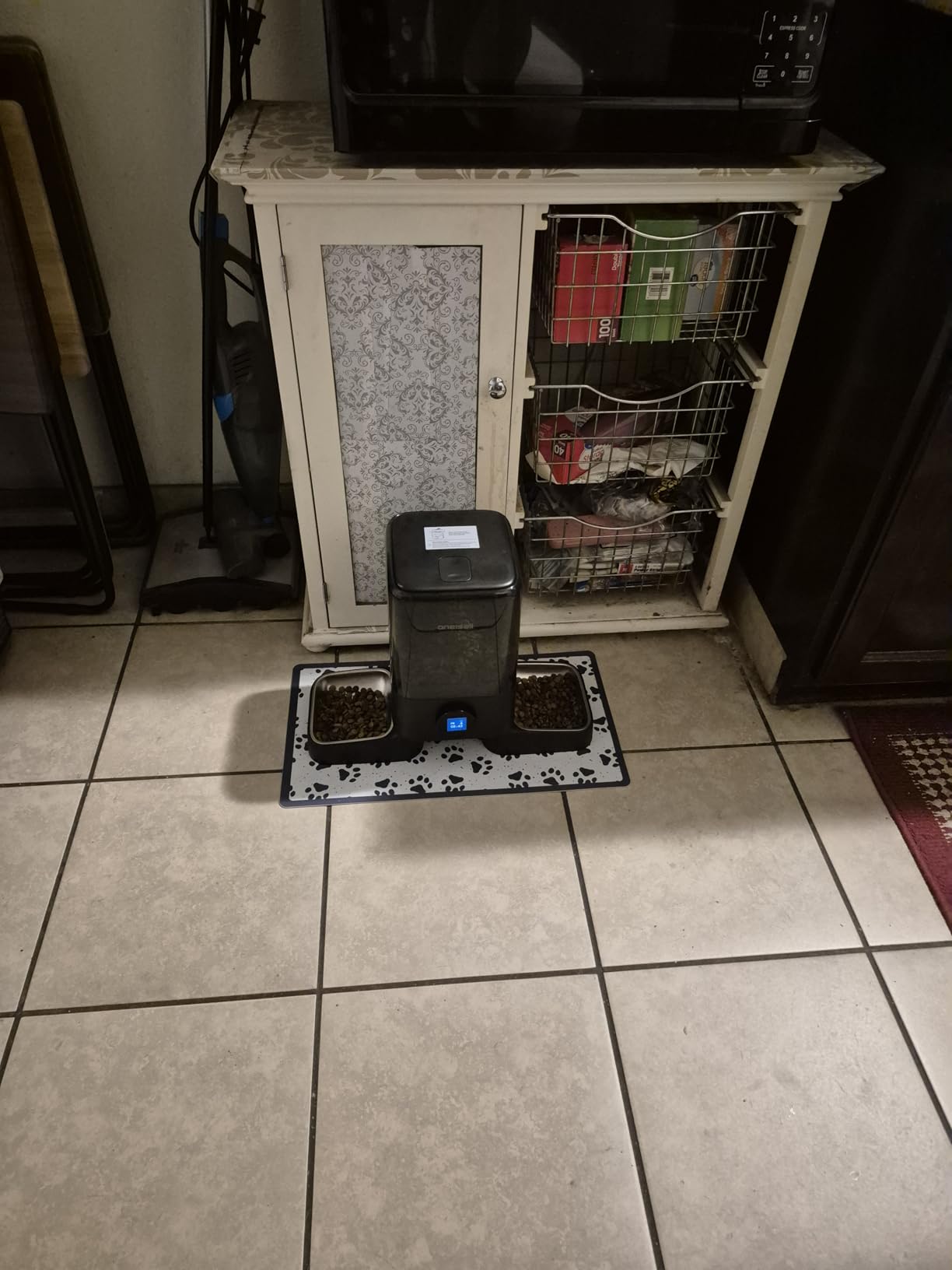 oneisall Automatic Cat Feeder with Camera for 2 Cats Pets, 20 Cups/5L customer photo 1