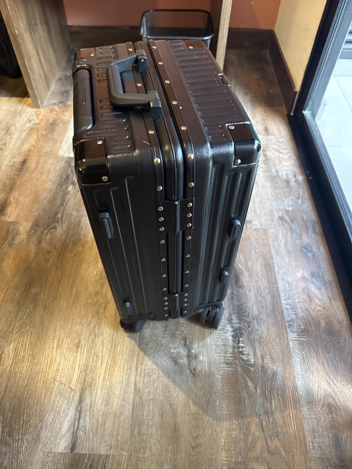 Carry On Luggage, Zipperless Aluminum Frame Suitcase, Blue, 20 in customer photo 1