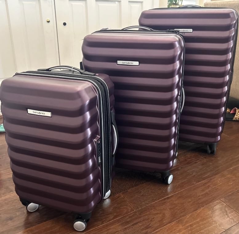 Samsonite Hard-Sided 28-Inch Lightweight Checked Large Expandable Element Suitcase: Durable, 360° Spinner Wheels, Adjustable Telescopic Handle, TSA-Approved Lock - Alpine Black customer photo 1